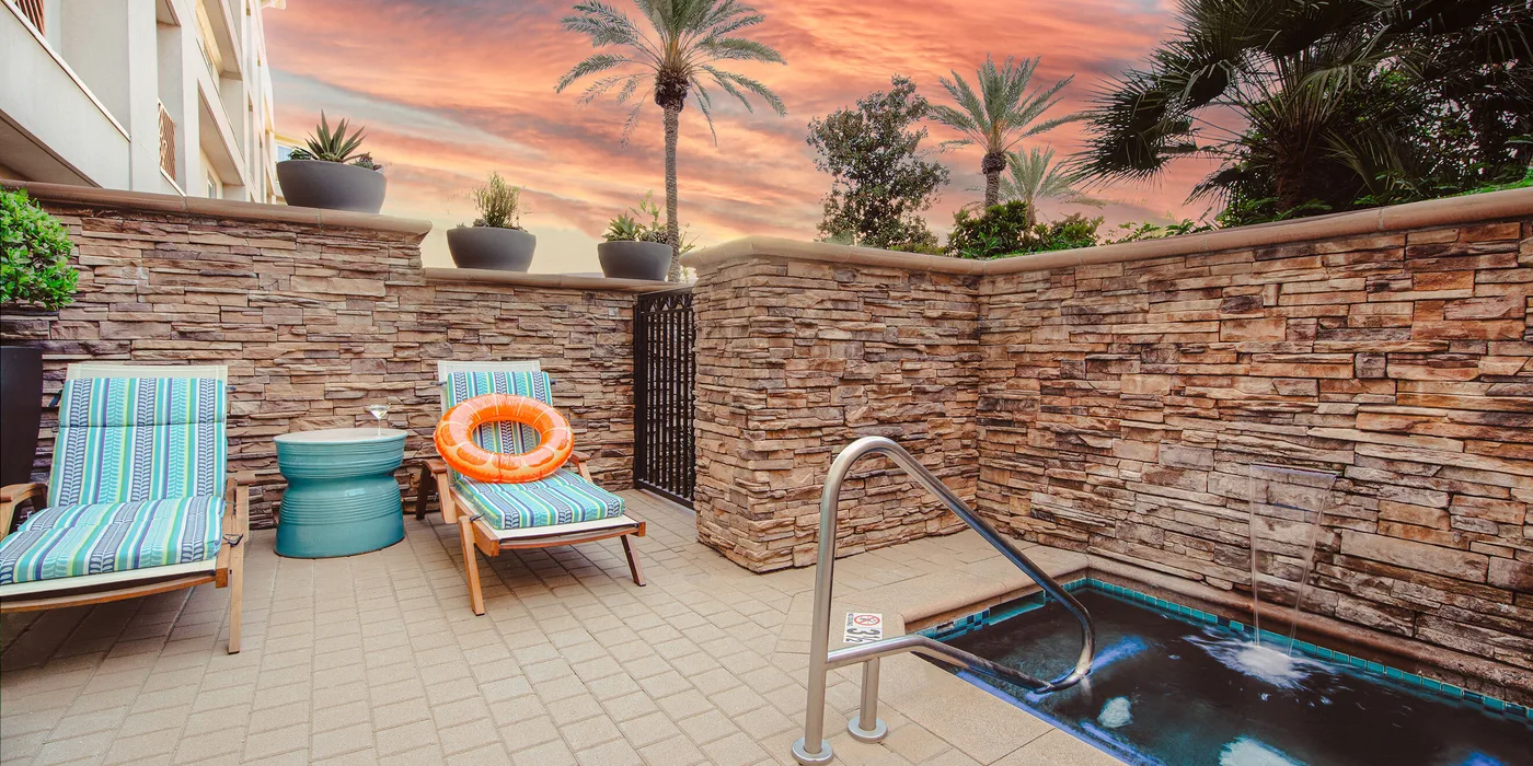 Harrah's Dive Inn Surfside Suite